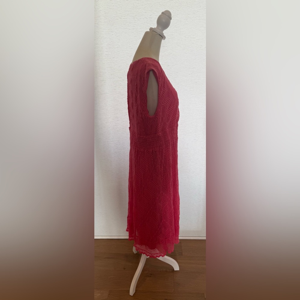 Rabbit Rabbit Rabbit Textured Red Midi Dress - Picture 11 of 13